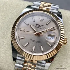 Full profile of Datejust 126331 two-tone rose gold