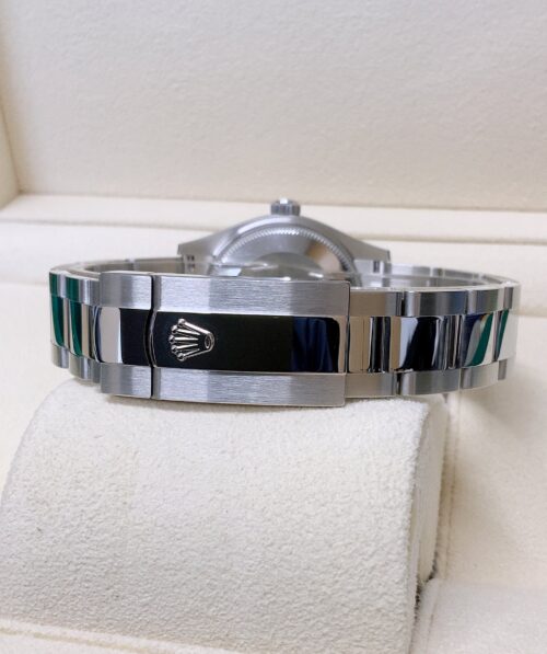 Replica Rolex Datejust 31mm Silver Dial 278240 - Best shop to buy a Fake Rolex