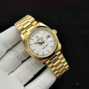 Caseback engraving detail on Day-Date 116610 yellow gold