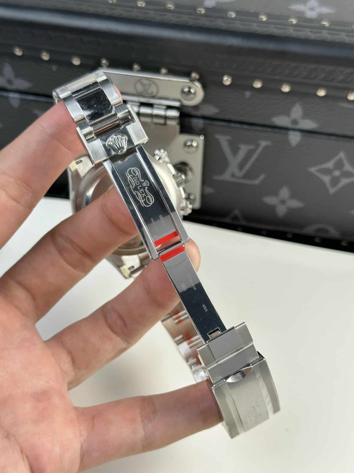 Replica Rolex Daytona 40 mm Black Dial 126500LN "Godzilla" - Best shop to buy a Fake Rolex