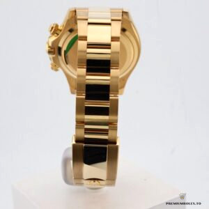 Full presentation with bracelet fully extended