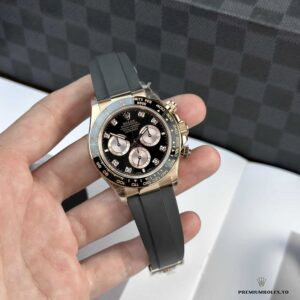 Daytona 126515LN side profile showing Everose gold-plated case and Cerachrom bezel