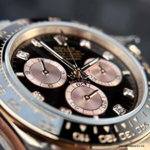 Caseback of the Daytona 126515LN in Everose gold-plated construction