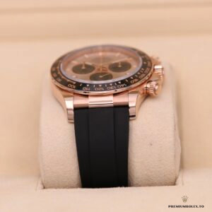 Oysterflex strap attachment point and Oysterlock clasp on the 126515LN