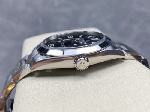 Replica Rolex Explorer 40 mm Black Dial 224270 - Best shop to buy a Fake Rolex