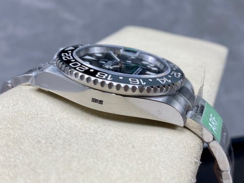 Replica Rolex GMT-Master II 126710GRNR 