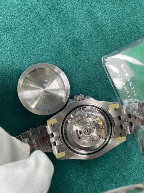 Replica Rolex GMT-Master II 40mm 126710BLRO 