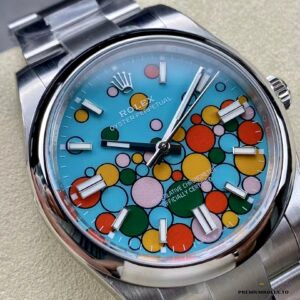 OP 124300 side profile showing domed bezel and Oystersteel case at 41mm