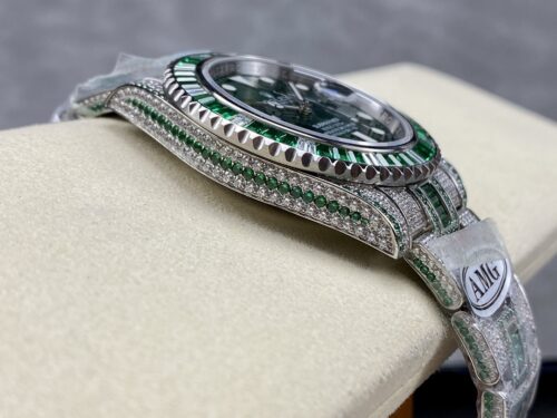 Replica Rolex Submariner Iced Out 116610LV-1 41mm Green Dial - Best shop to buy a Fake Rolex