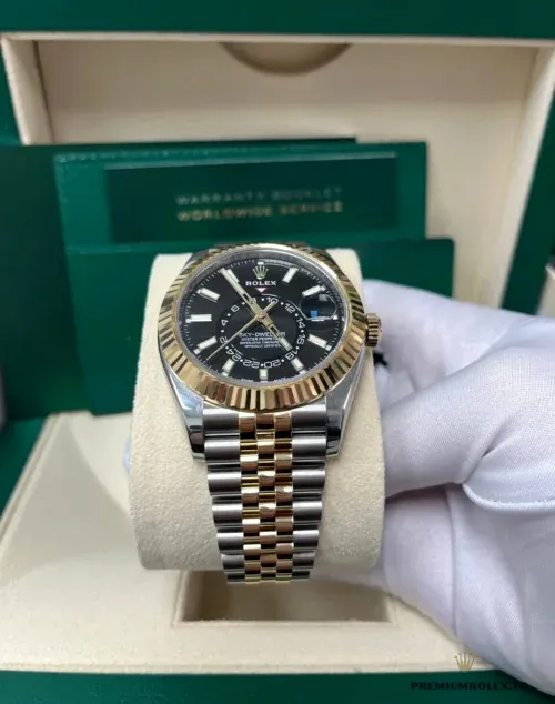 Replica Rolex Sky-Dweller 42 mm Bright black Dial 336933 - top-tier replica watches