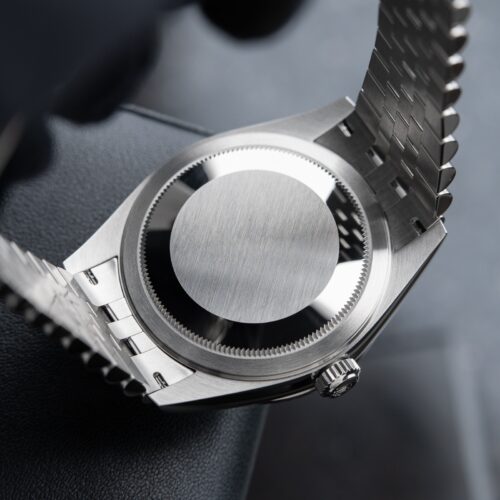 Replica Rolex Sky-Dweller 42 mm Bright black Dial 336934 Jubilee - Best shop to buy a Fake Rolex