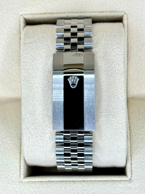Replica Rolex Sky-Dweller 42 mm Bright blue Dial 336934 Jubilee - Best shop to buy a Fake Rolex