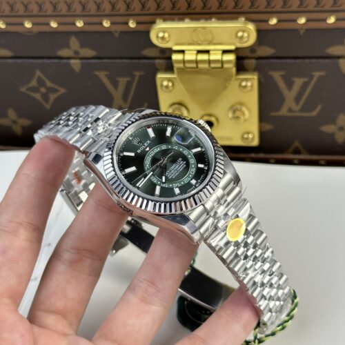Replica Rolex Sky-Dweller 42 mm Mint green Dial 336934 Jubilee - Best shop to buy a Fake Rolex