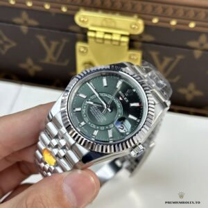 Side profile of the Sky-Dweller 336934 showing 42mm case and fluted bezel