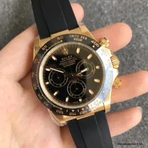 Full profile of Daytona 116518 with Oysterflex rubber strap