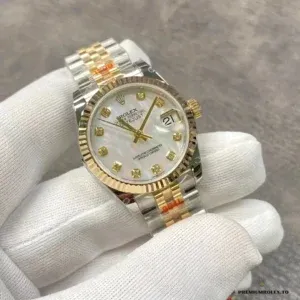 Datejust 126333 side profile showing fluted yellow gold-plated bezel
