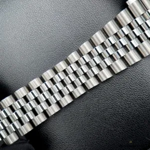 Datejust pink dial angled shot showing date window at 3