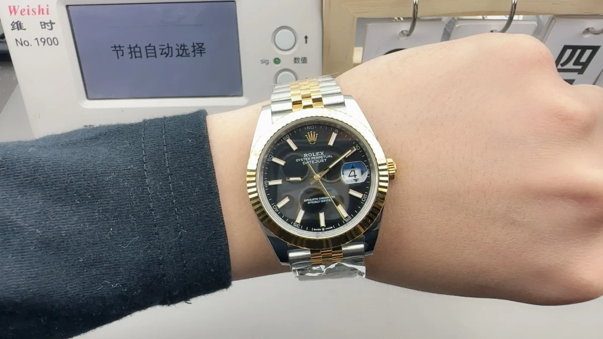 Replica Rolex Datejust m126333 41mm Bright Black Dial - Image 7