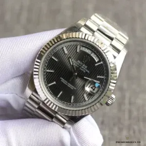Side profile of 36mm Oystersteel case with polished finish
