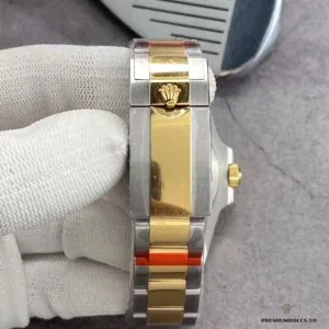 GMT-Master II Pepsi two-tone angled view of red-blue bezel and gold surround