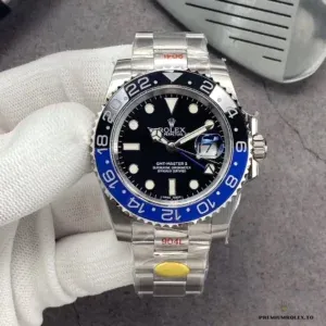 Red and blue Cerachrom ceramic bezel insert transition detail