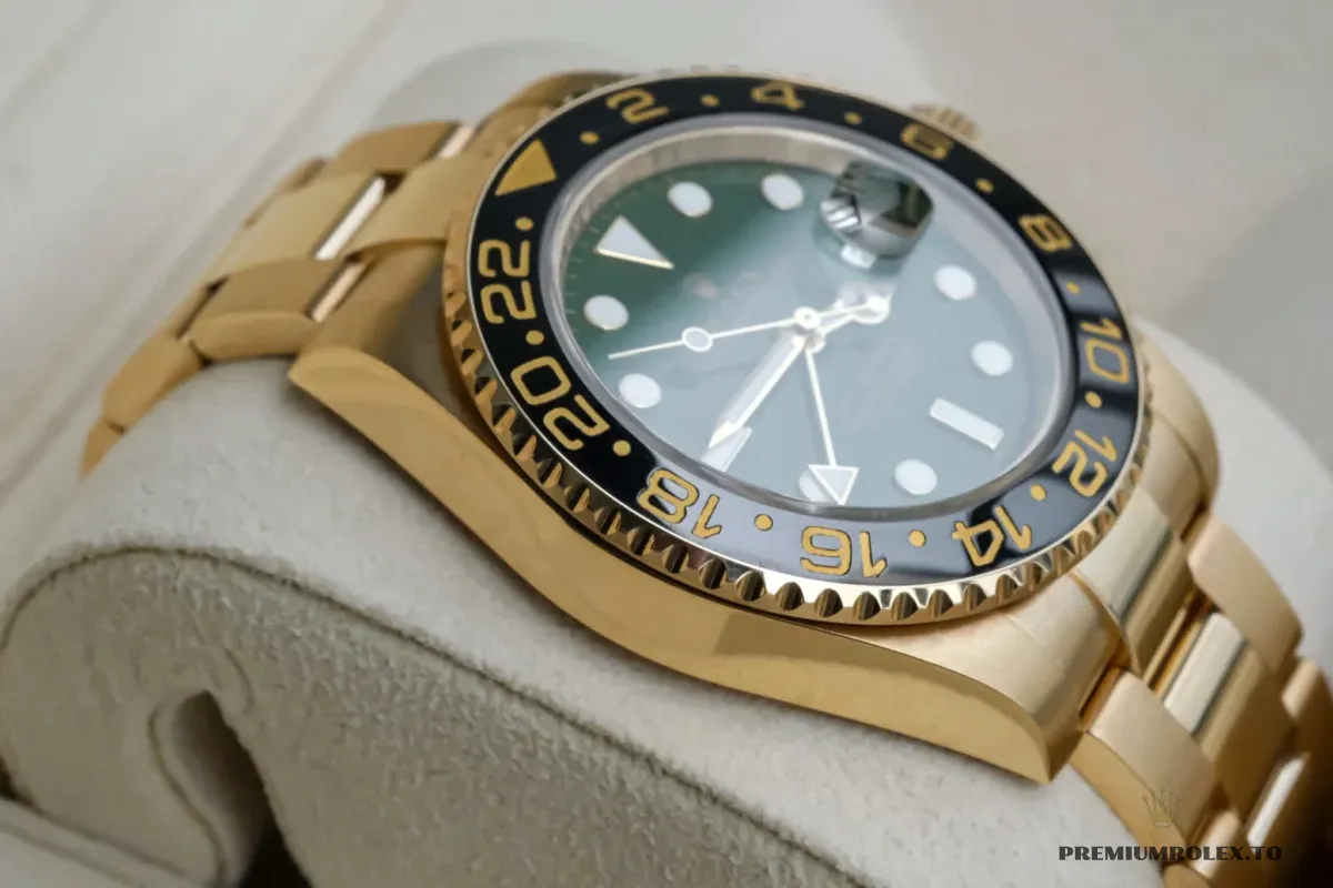 Replica Rolex GMT-Master II 40mm Dial Green 116718GSO - Image 4