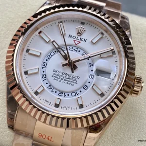 Full bracelet view showing Everose gold-plated links on the Sky-Dweller 336935