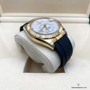 Wrist shot of the Rolex Sky-Dweller 336238 on Oysterflex bracelet