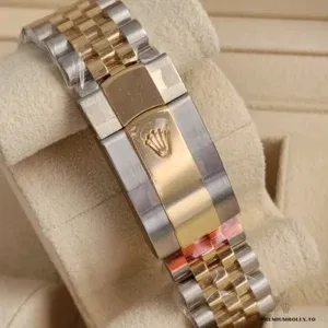 Wrist shot of the Rolex Sky-Dweller 336933 white dial on Jubilee bracelet
