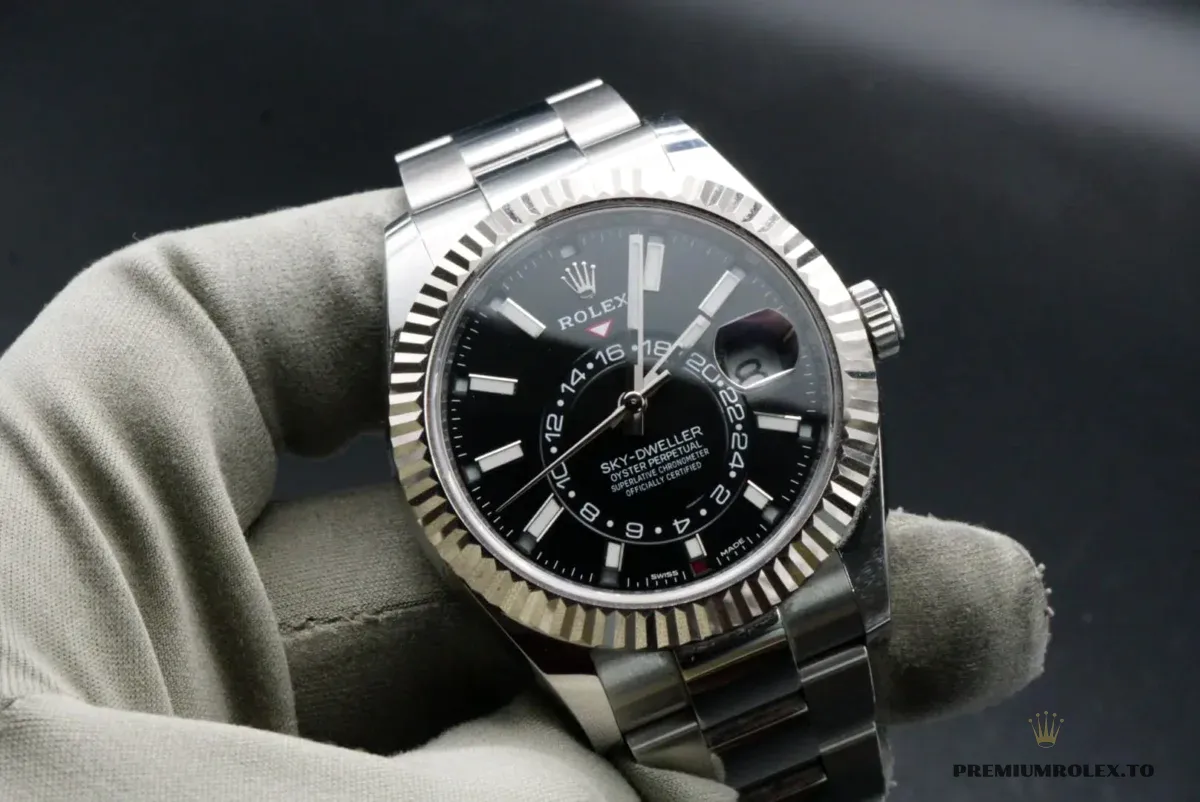 Replica Rolex Sky-Dweller m326934 42mm Bright Black Dial - Image 3