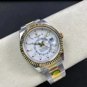 Wrist shot of the Rolex Sky-Dweller 336933 white on Oyster bracelet