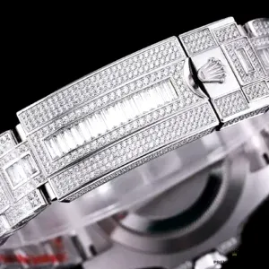Bezel macro showing individual diamond settings and prong work