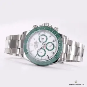 Daytona 116500 green bezel variant bracelet and clasp detail