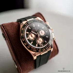 Oysterflex rubber strap and rose gold-plated clasp on Daytona 116515