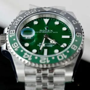 Turquoise-to-black bezel transition at six o’clock position detail
