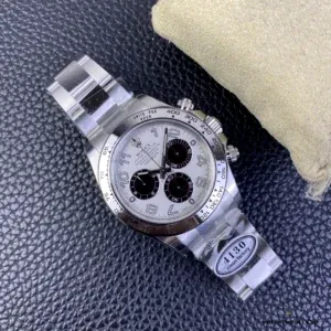 Close-up of white dial subdials and chronograph registers on the 116509