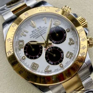 Rolex Daytona 116523 underside showing bracelet articulation and clasp