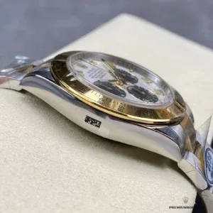 Full bracelet view of the Daytona 116523 showing Rolesor link pattern