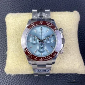 Oyster bracelet articulation and link detail on the platinum-tone 116506