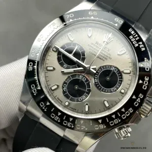 Crown and chronograph pushers on the Daytona 116519LN white gold-plated case
