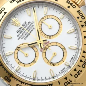 Full bracelet view of the Daytona 126503 two-tone Oyster