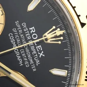Full bracelet stretch of the two-tone Daytona 126503 on surface