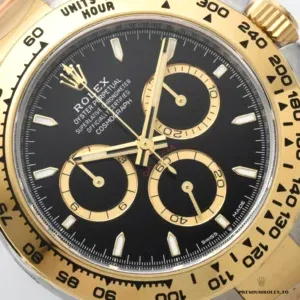 Daytona 126503 black dial subdials with snailed finish detail