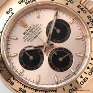 Daytona 126505 sundust dial macro showing gradient finish