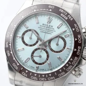 Crown and chronograph pushers close-up on the platinum-tone Daytona 126506