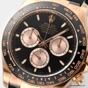 Wrist shot of the Daytona 126515LN sundust on Oysterflex