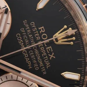 Daytona 126515LN sundust dial gradient under natural lighting