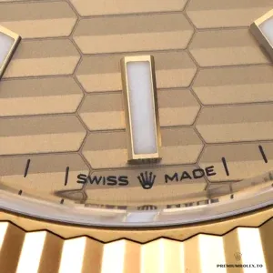 Caseback of the Datejust 126333 Oystersteel and gold model