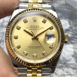 Close-up of champagne dial with diamond indices on the 126233