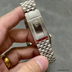 Crown detail and case side of the Datejust 126234 in Oystersteel
